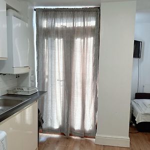 Studio met een King Size Bed